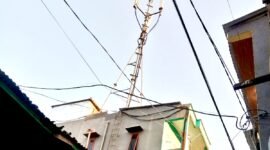 BTS Tower Yang Berdiri Atas Bangunan Diduga Membahayakan Keselamatan Warga
