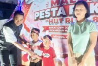 Ketua Tim Sorot Sulsel Berbagi Kebahagiaan Di Malam Puncak HUT RI  Ke 81 Di Kelurahan Mampu Kecamatan Wajo Kota Makassar 