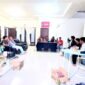 Diskusi publik ini dihadiri oleh perwakilan dari Serikat Buruh/Pekerja antara lain KPBI Sulsel, SGBN Sulsel, K-SBSI Sulsel, FSBPI Gowa, Petani, Mahasiswa dan juga pekerja dari beberapa perusahaan