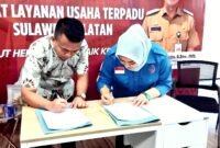 UPT Pusat Layanan Usaha Terpadu (PLUT) Sulawesi Selatan dan Dewan Pengurus Wilayah (DPW) UKM IKM Nusantara Provinsi Sulawesi Selatan menandatangani komitmen bersama di Makassar, Kamis, 10 September 2026