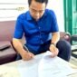 Andi Dedy Dewa Hasparani Putra  Saat Menandatangani Surat Pernyataan Komitmen Fee 